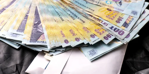 Bancnote bancnota bani leu lei romania FOTO Shutterstock